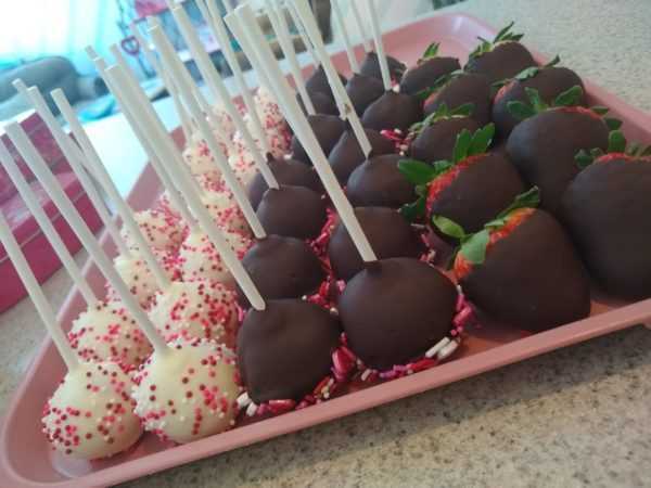 cheesecake pops oconomowoc wi bakery scaled