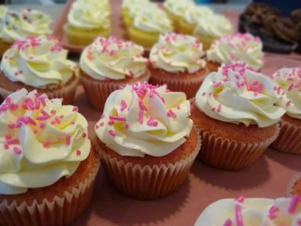 Strawberries and Cream Cupcake