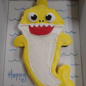 Baby Shark Cupcake Cake
