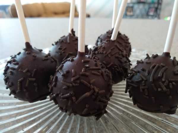 Triple Chocolate Cake Pops