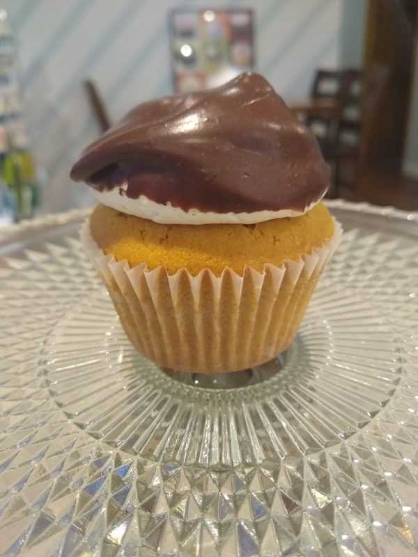 Fluffernutter Cupcakes