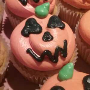 Jack-o-Lantern Cupcakes