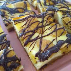 Keto Chocolate Chip Cookie Swirl Cheesecake