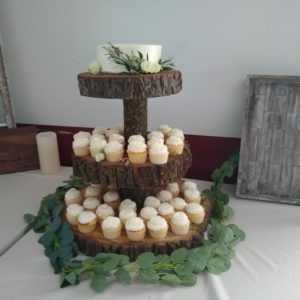 Rustic Greenery Wedding Cupcakes