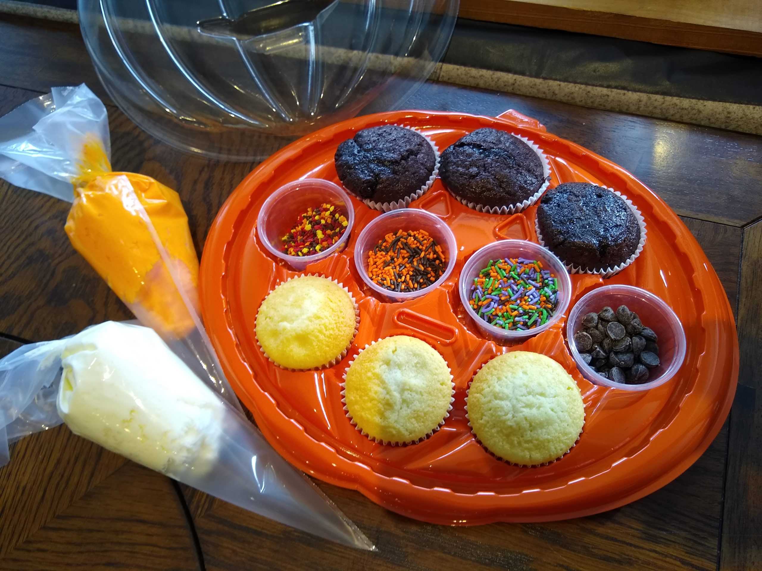 Cupcake frosting kit on sale