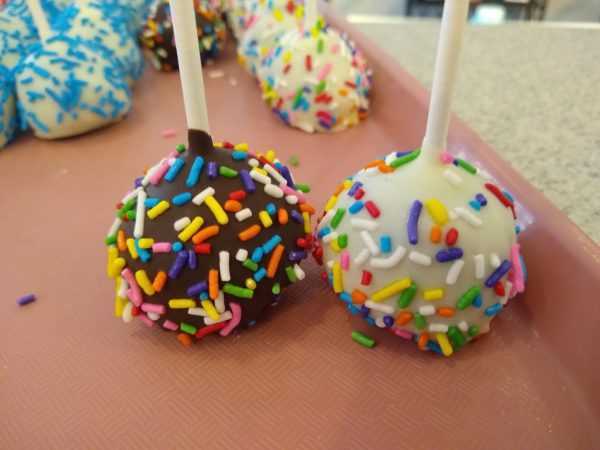 Marble Cake Pops