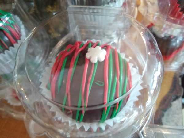 Christmas hot chocolate bomb watertown wi scaled