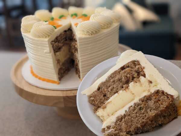 3-layer carrot/cheesecake cake